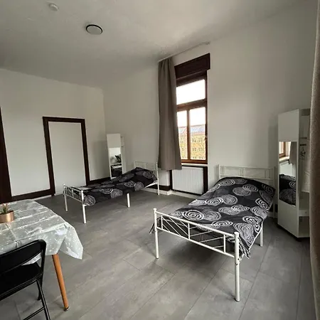 1 Deluxe 3* Брухзаль